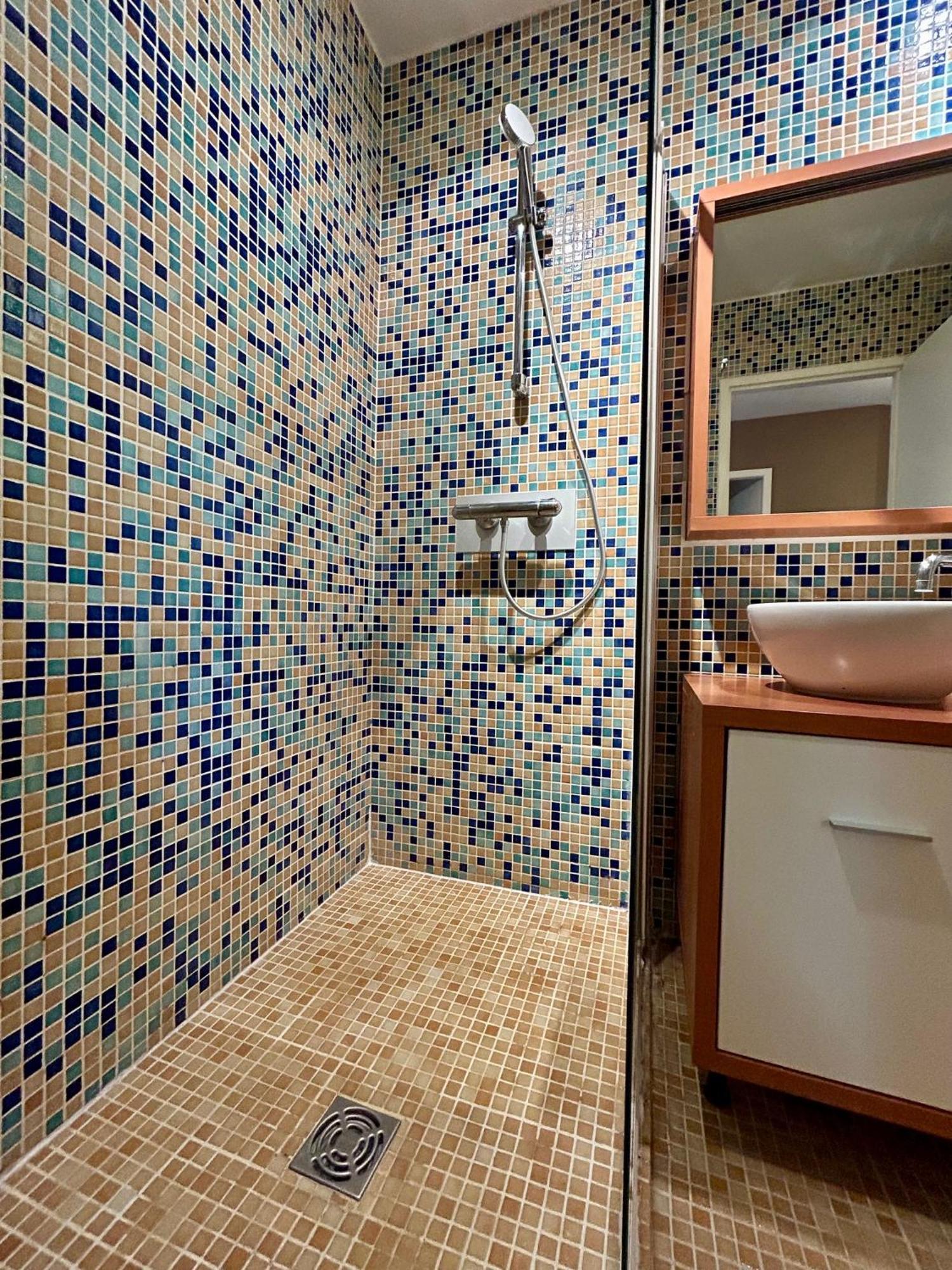 טולוז Loft Garonne - Centre Ville Immeuble Privatif מראה חיצוני תמונה
